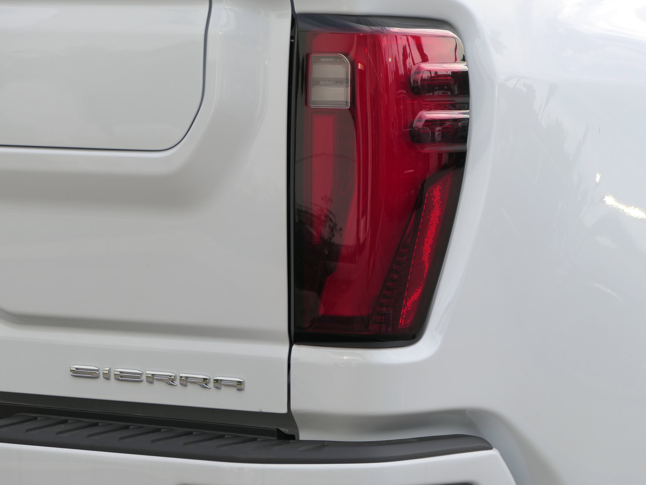 2026 GMC Sierra 3500 HD Denali DRW photo 5