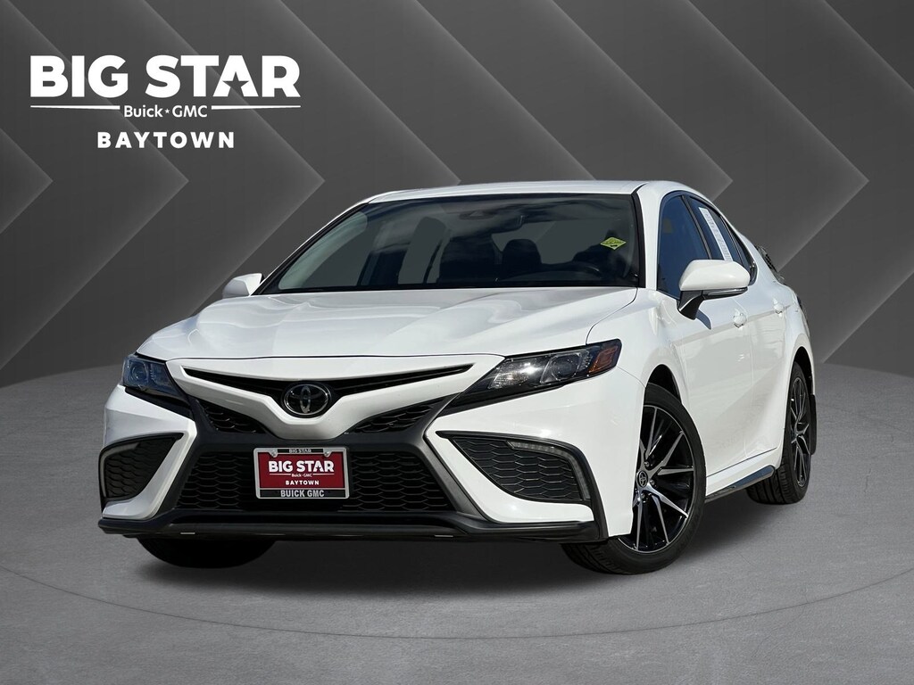 Used 2024 Toyota Camry SE Sedan