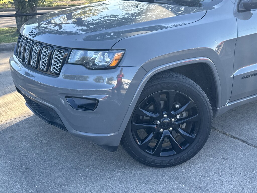 Used 2020 Jeep Grand Cherokee Altitude SUV