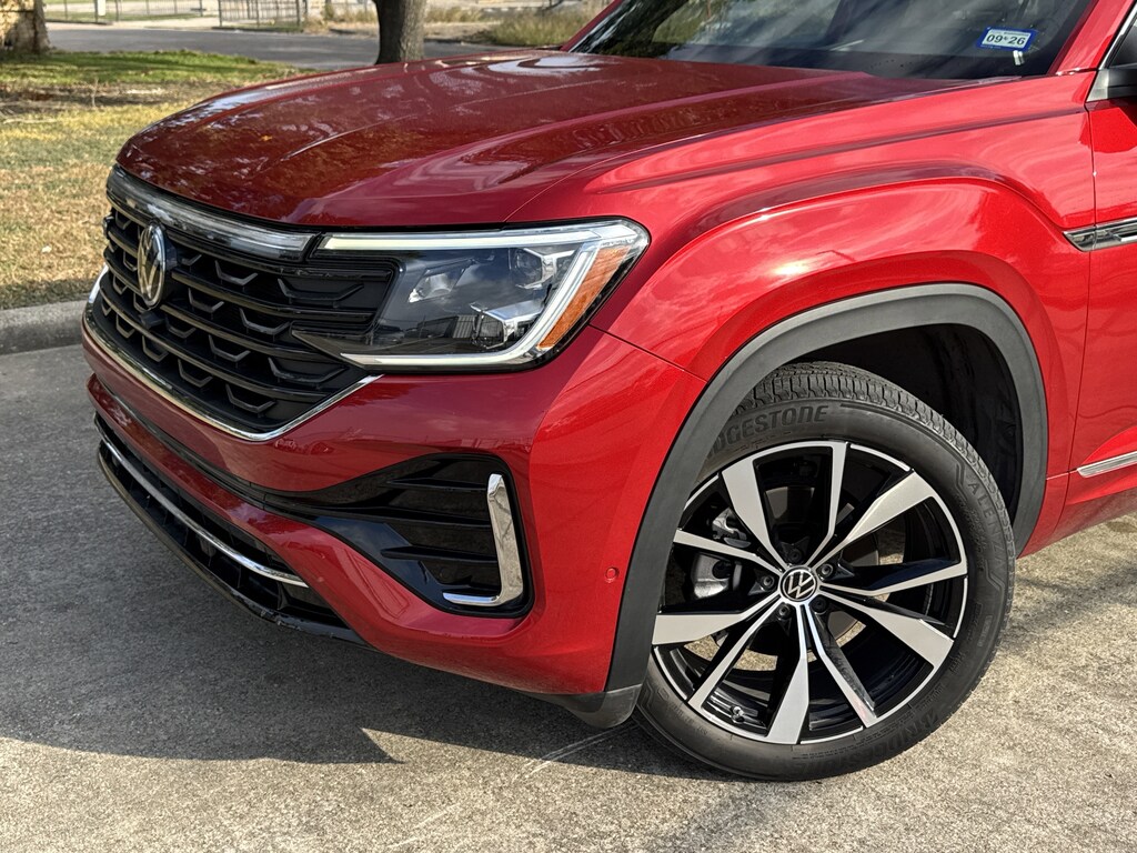 Used 2024 Volkswagen Atlas Cross Sport 2.0T SEL Premium R-Line SUV