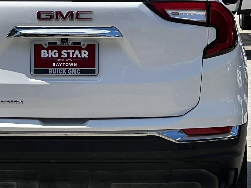 Used 2024 GMC Terrain SLT SUV