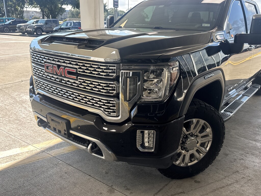 Used 2020 GMC Sierra 2500HD Denali Truck Crew Cab