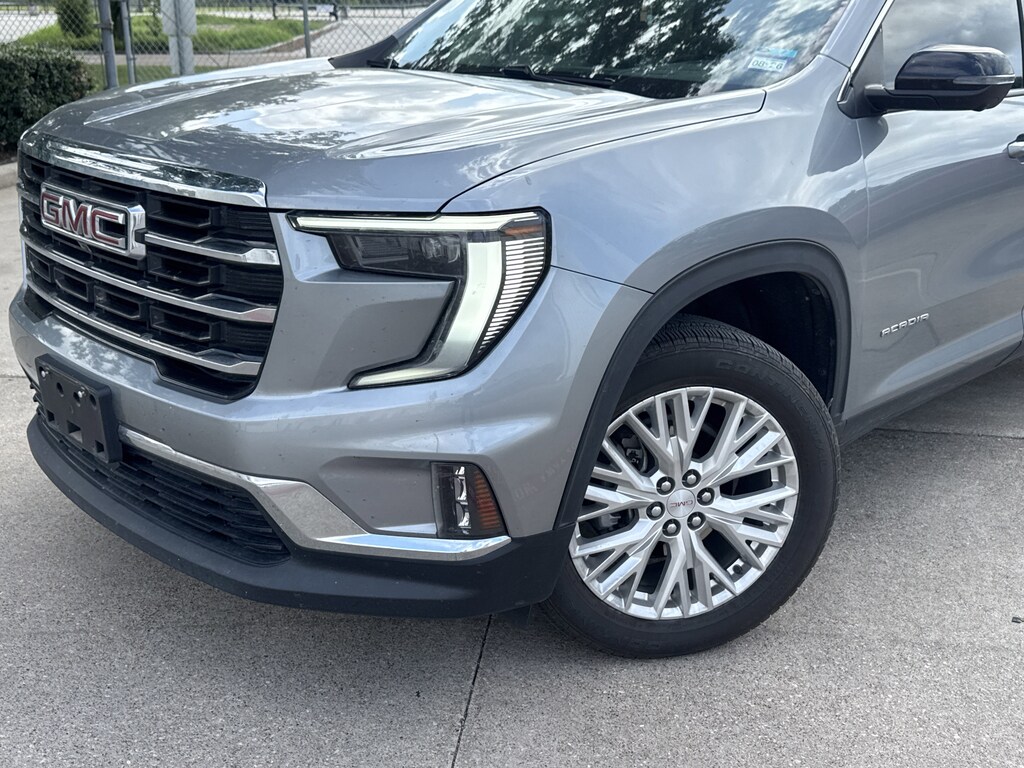 Used 2024 GMC Acadia Elevation SUV