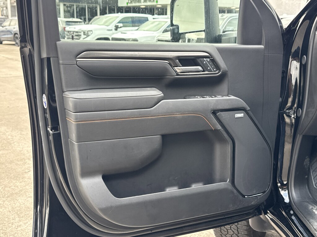 Used 2025 GMC Sierra 2500 HD AT4 Truck Crew Cab