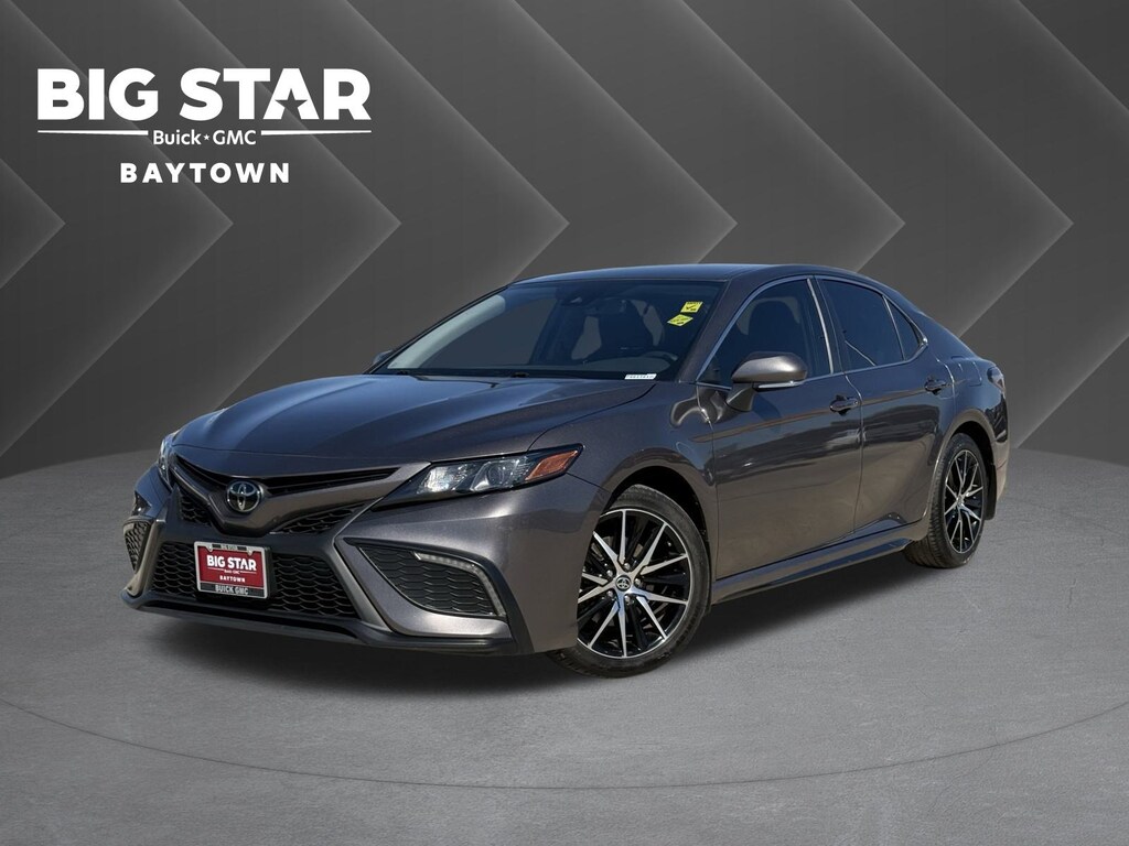 Used 2024 Toyota Camry SE Sedan