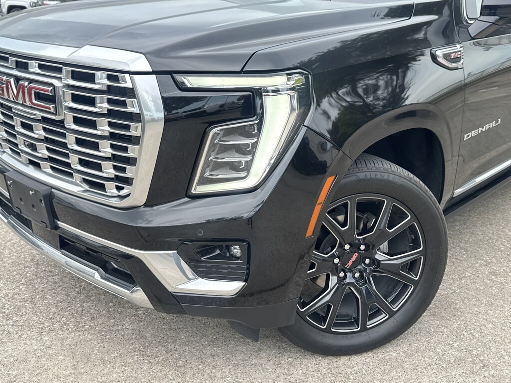 Used 2025 GMC Yukon XL Denali SUV