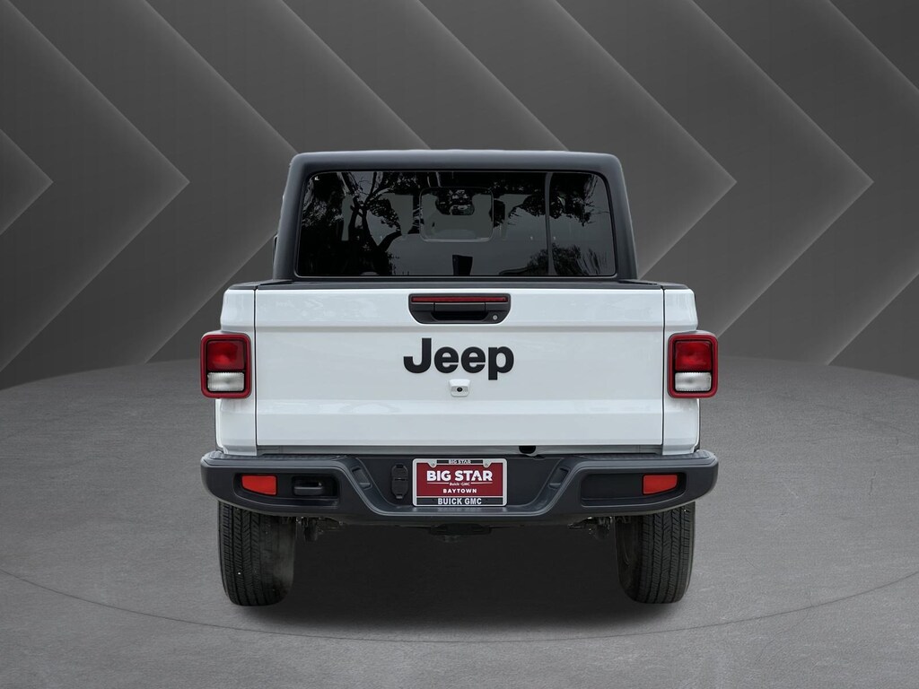 Used 2024 Jeep Gladiator Sport Truck Crew Cab