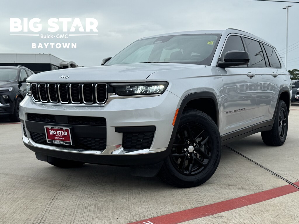 Used 2022 Jeep New Grand Cherokee Laredo SUV