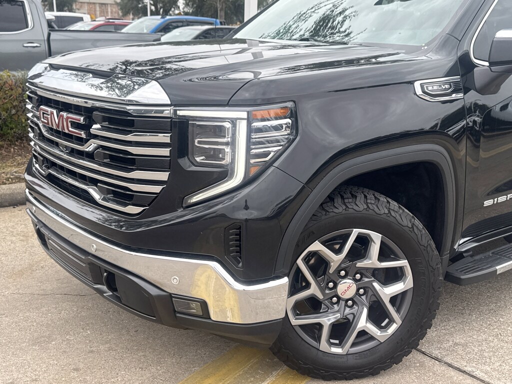 Used 2023 GMC Sierra 1500 SLT Truck Crew Cab