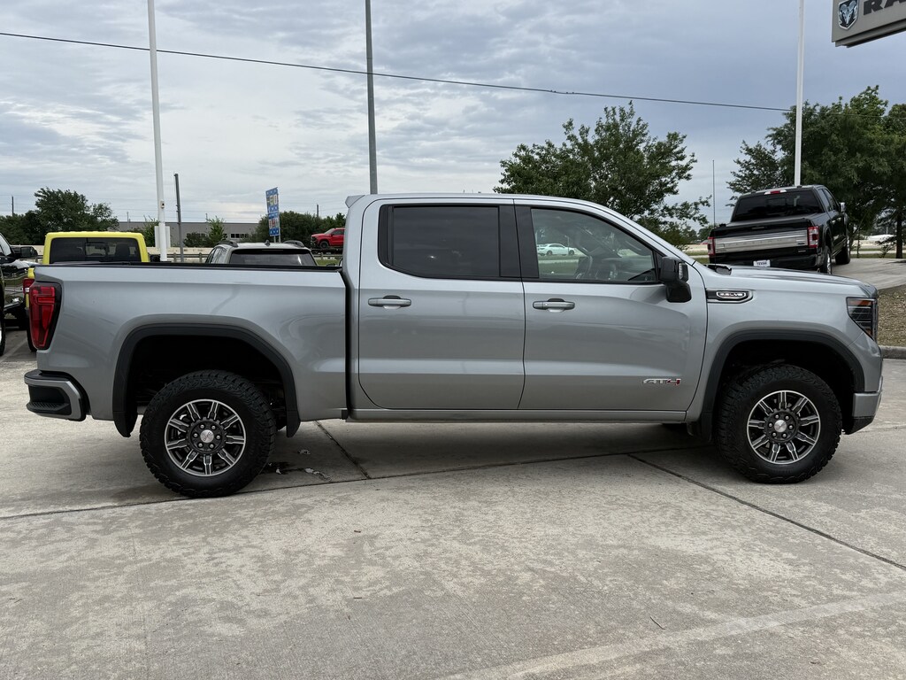 Used 2025 GMC Sierra 1500 AT4 Truck Crew Cab