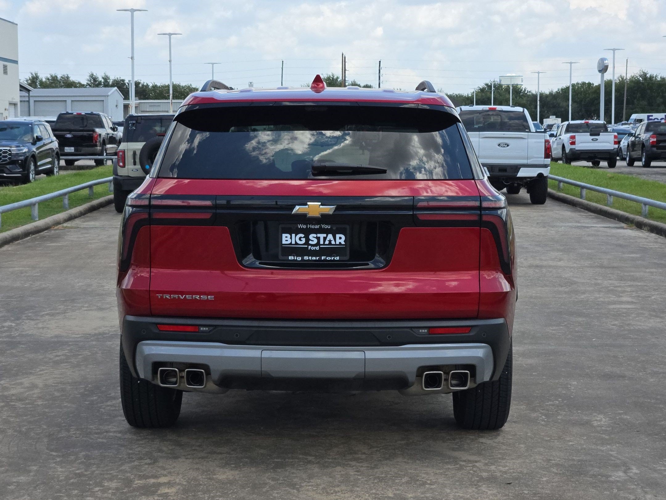 Used 2026 Chevrolet Traverse LT SUV