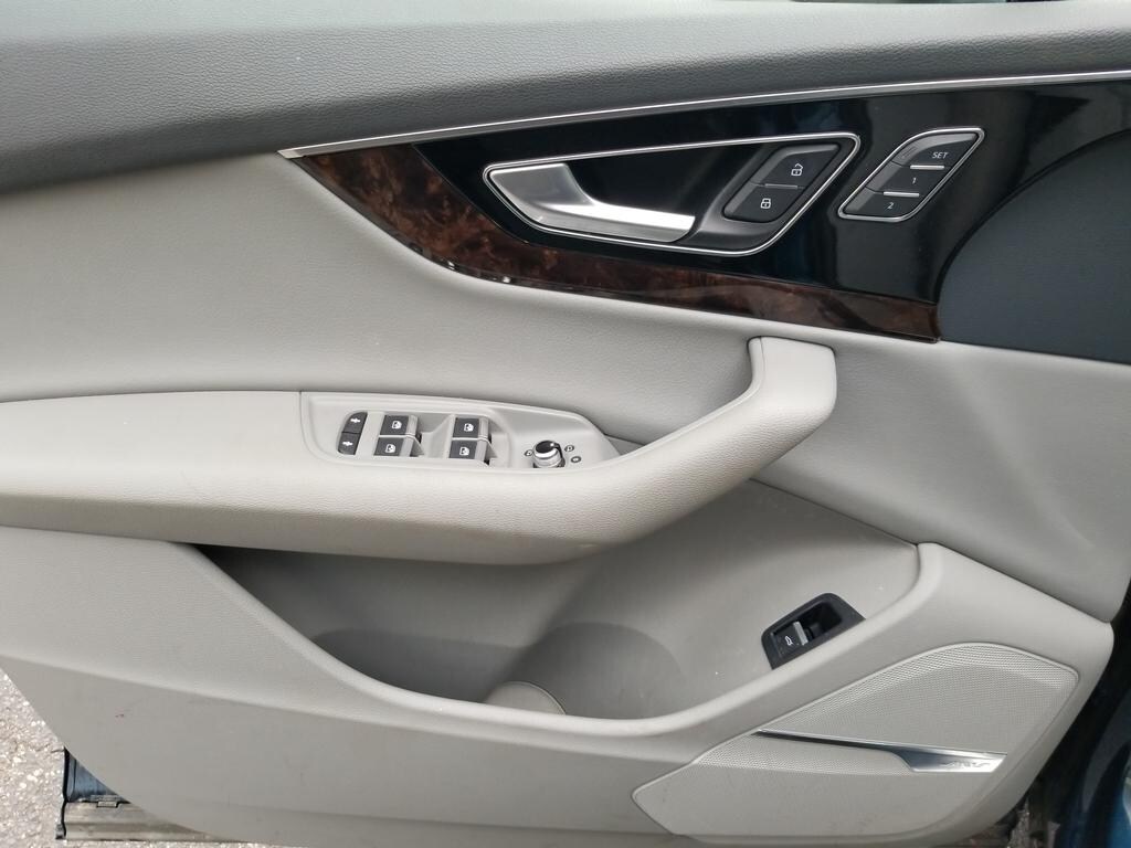 2018 Audi Q7 3.0 Premium Plus photo 4