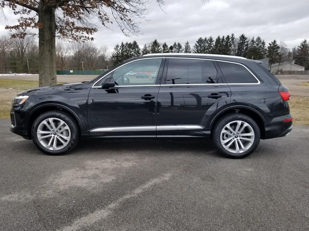 2025 Audi Q7 Premium 45 photo 2