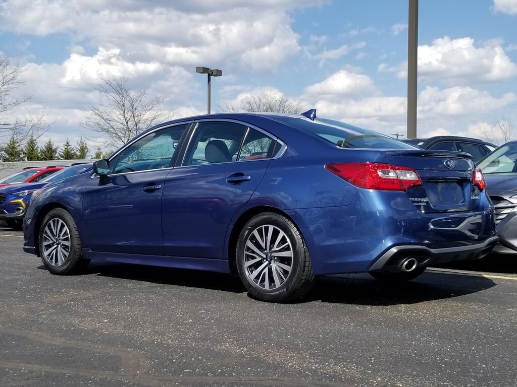 2019 Subaru Legacy 2.5i Premium photo 3