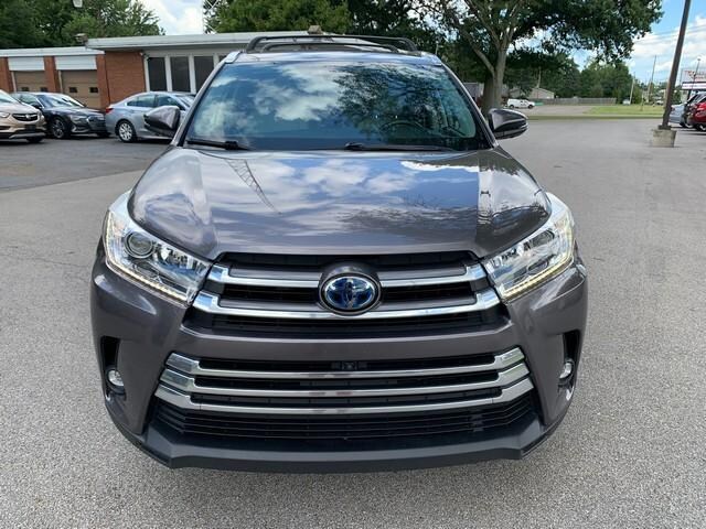 Used 2019 Toyota Highlander Limited with VIN 5TDDGRFH4KS062855 for sale in Cuyahoga Falls, OH