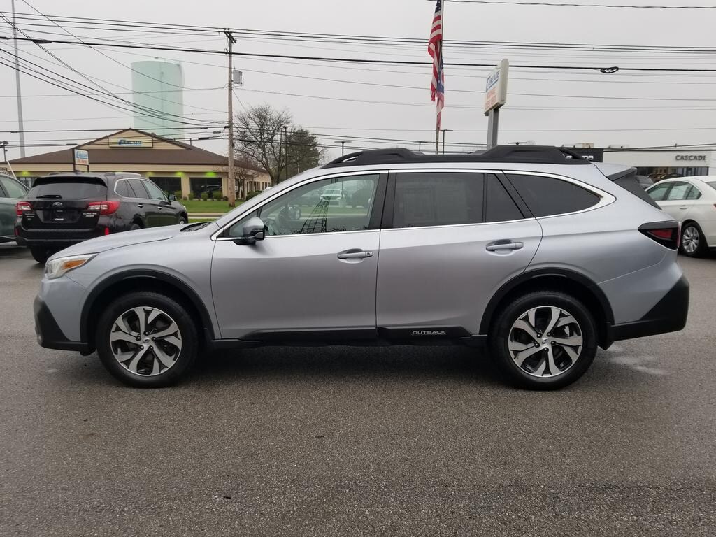 2020 Subaru Outback Limited XT photo 2