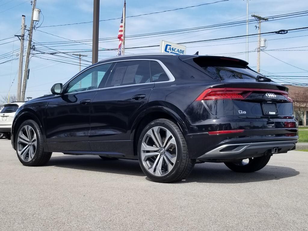 2019 Audi Q8 Prestige photo 3