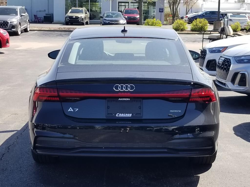 2025 Audi A7 55 Premium Plus photo 4
