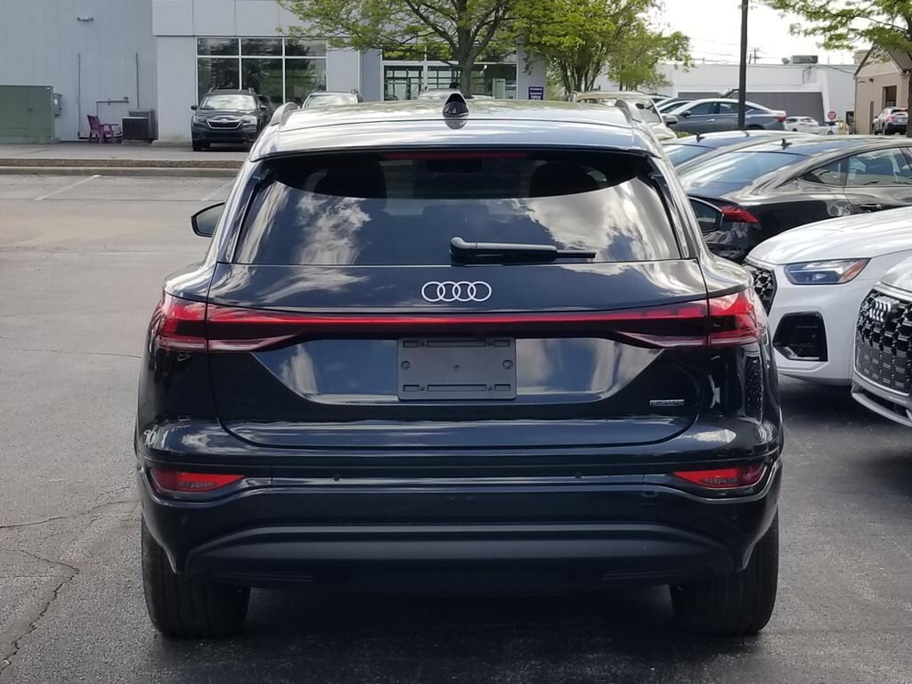 2025 Audi Q6 E-tron Premium photo 4