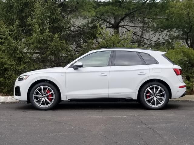 2024 Audi Q5 55 S line Premium Plus photo 2