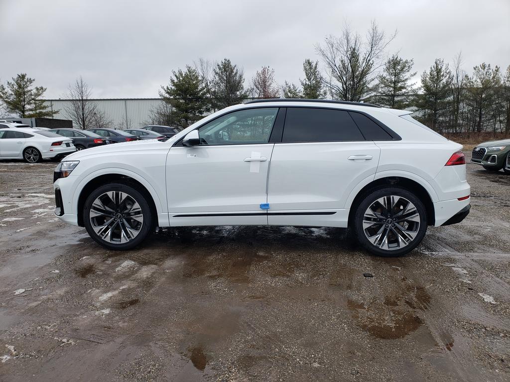2025 Audi Q8 55 Premium Plus photo 3