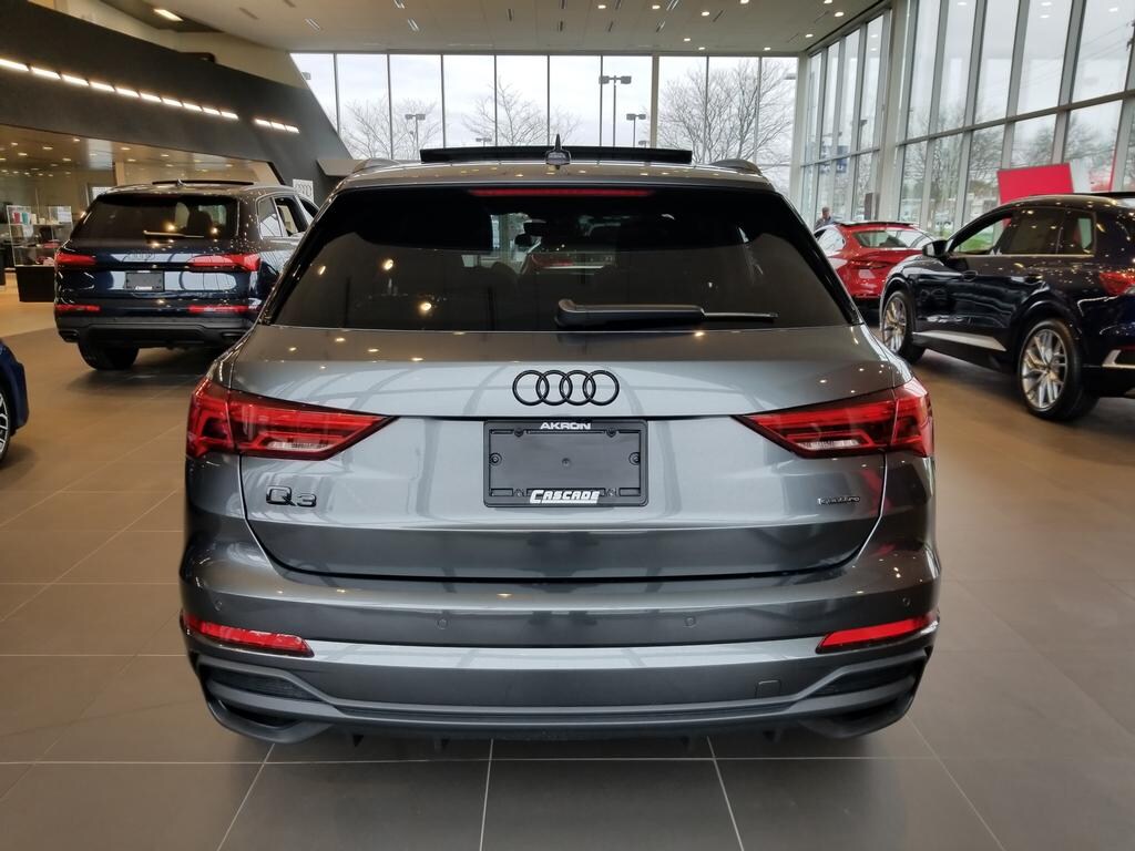 2025 Audi Q3 S line Premium Plus photo 3