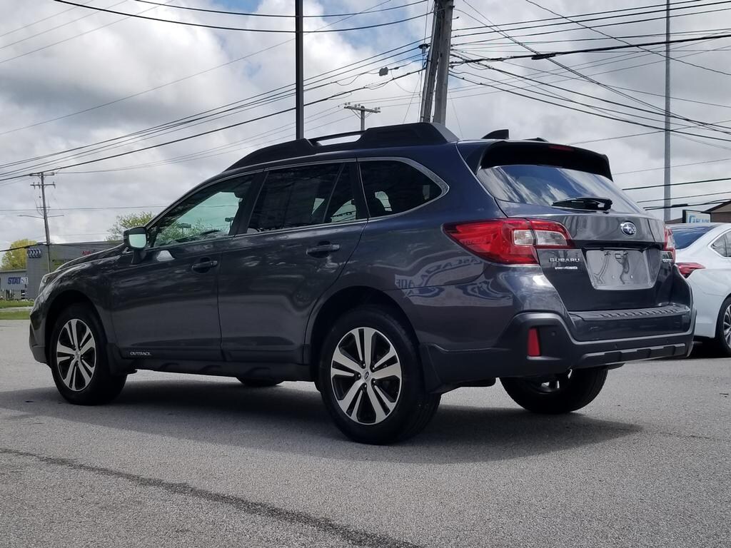 2019 Subaru Outback 2.5i Limited photo 3