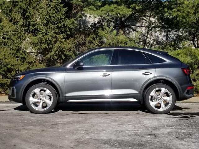 2025 Audi Q5 Sportback 45 S line Premium Plus photo 2