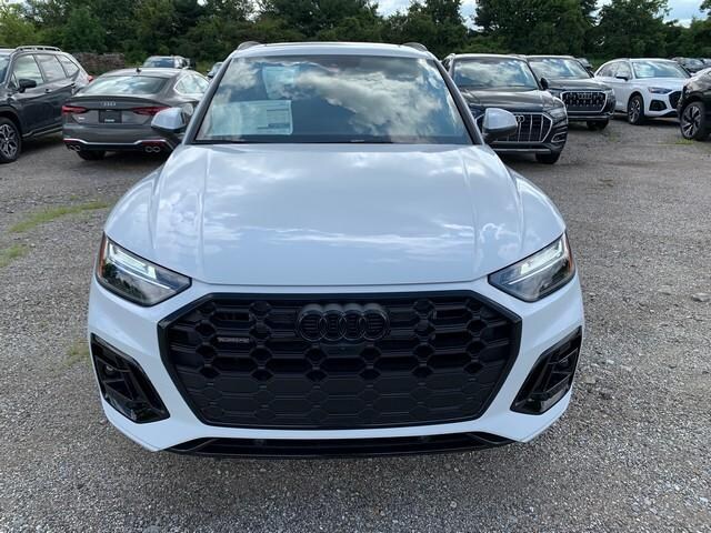 2024 Audi Q5 55 S line Premium Plus photo 2