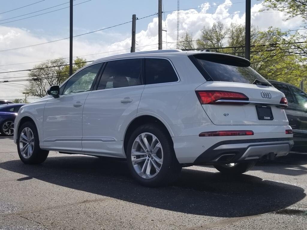 2025 Audi Q7 55 Premium photo 3