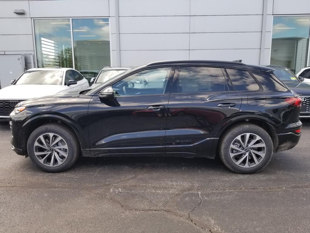2025 Audi Q6 E-tron Premium photo 2