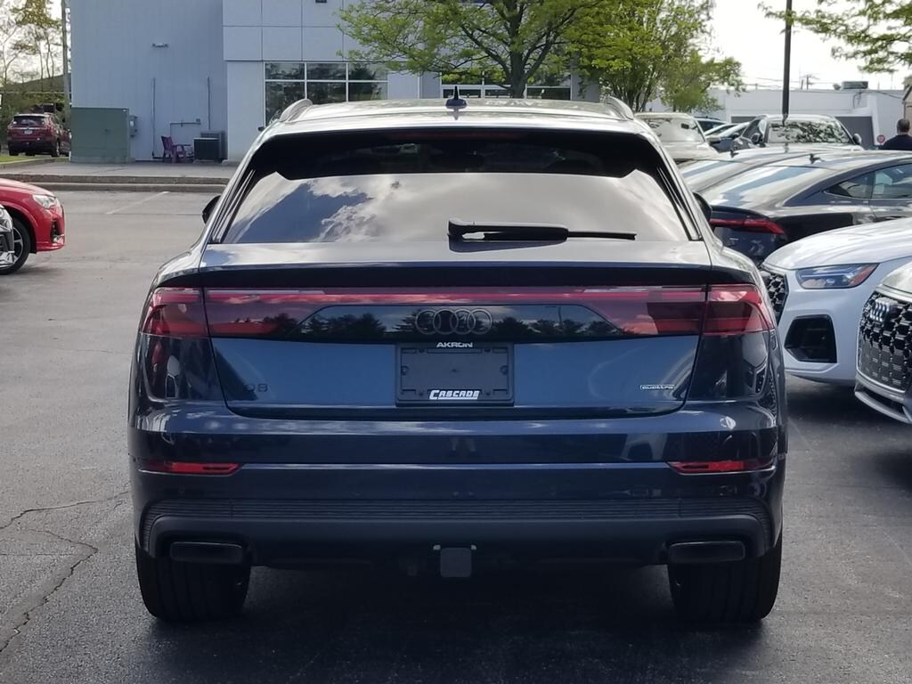 2025 Audi Q8 55 Prestige photo 4