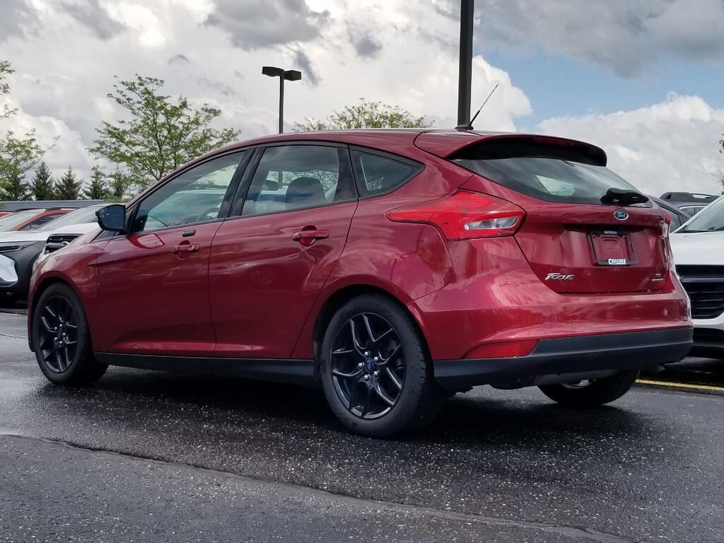 2015 Ford Focus SE photo 3