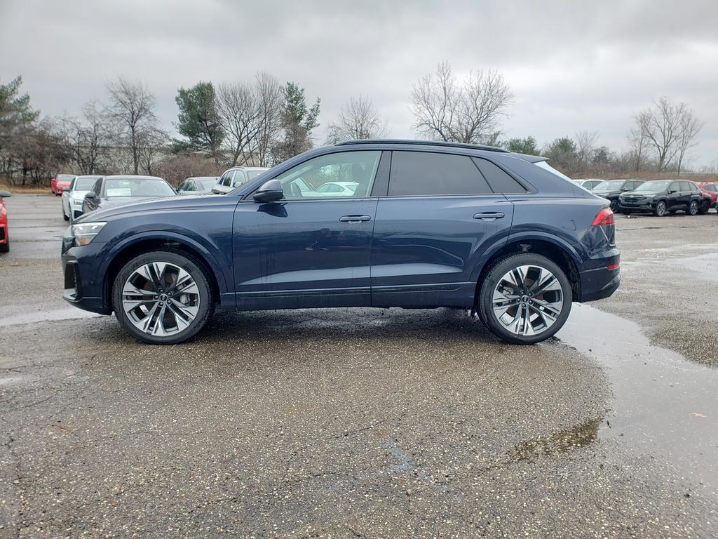 2025 Audi Q8 55 Premium Plus photo 3