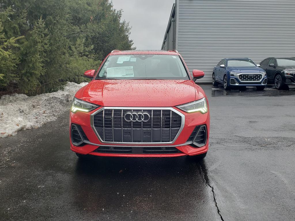 2025 Audi Q3 S line 45 TFSI photo 2