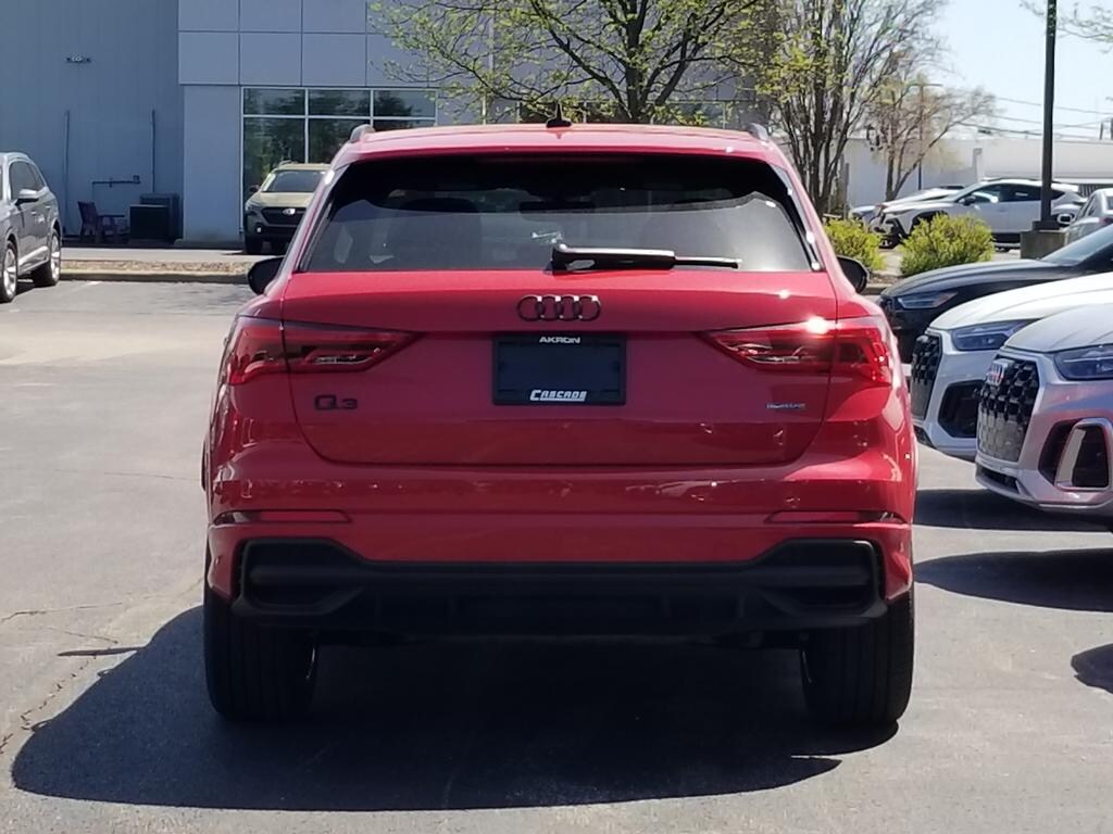 2025 Audi Q3 45 TFSI S line Premium Plus photo 4