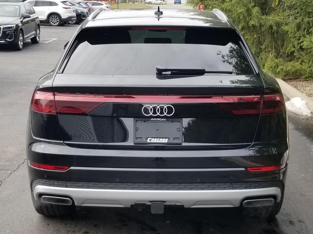 2025 Audi Q8 55 Premium Plus photo 4