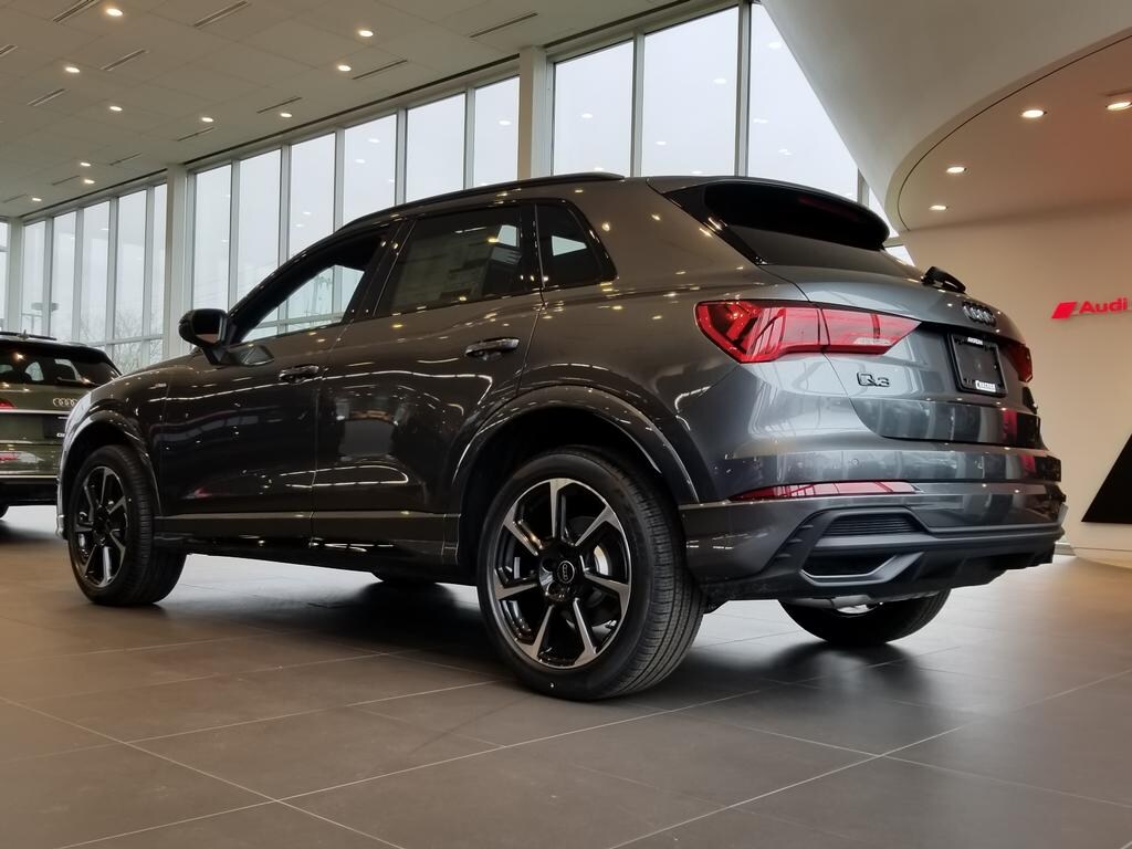 2025 Audi Q3 S line Premium Plus photo 2