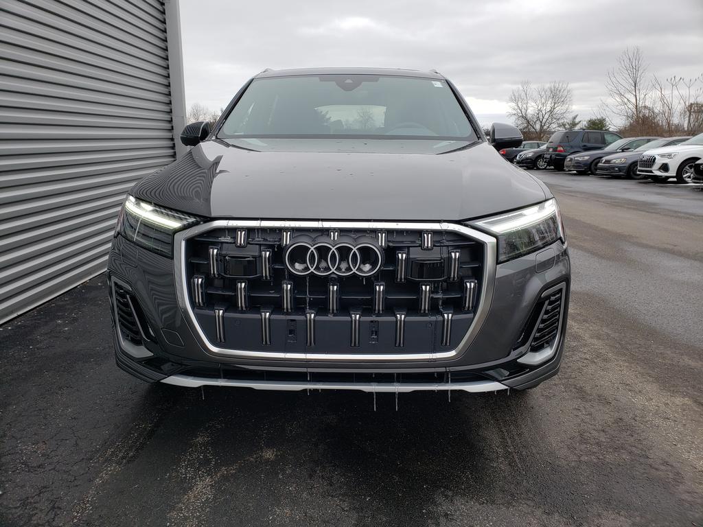 2025 Audi Q7 45 Premium photo 2