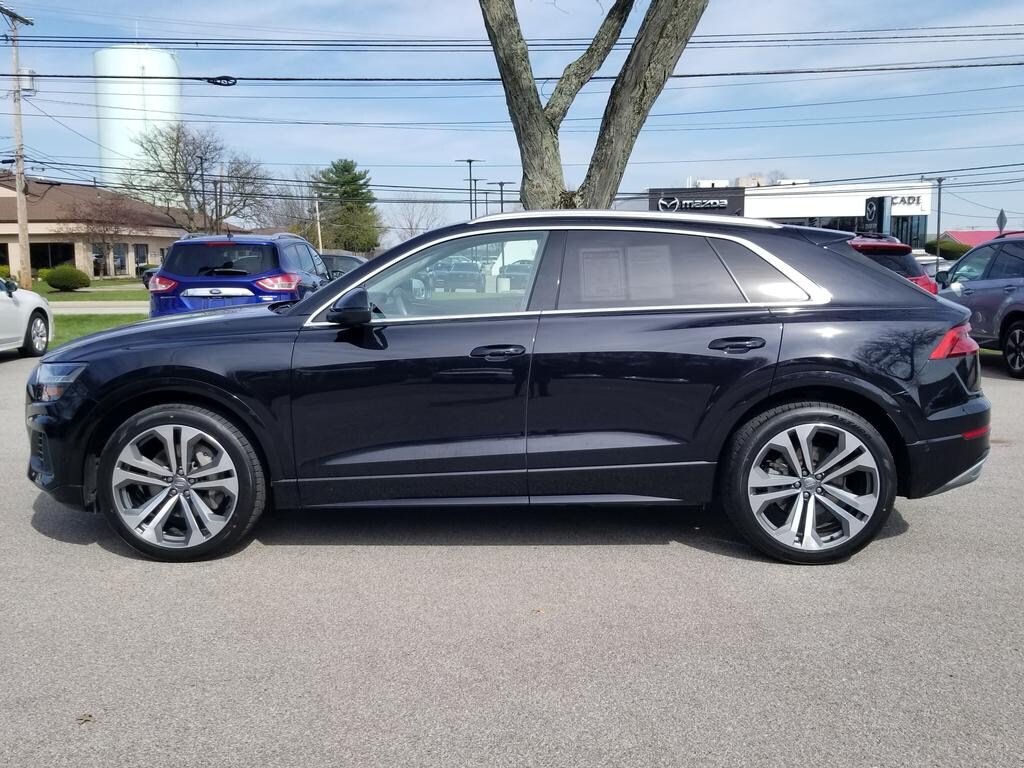 2019 Audi Q8 Prestige photo 2