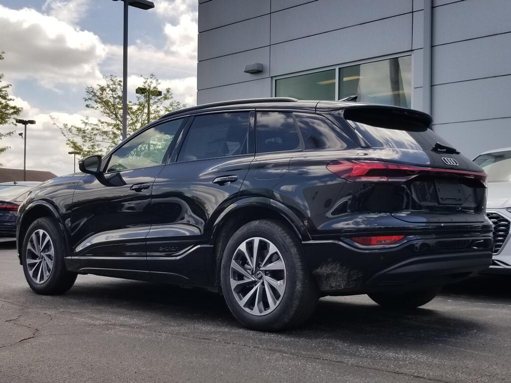 2025 Audi Q6 E-tron Premium photo 3