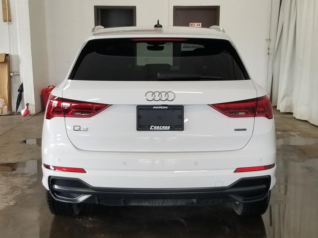 2022 Audi Q3 S line Premium 45 TFSI photo 4