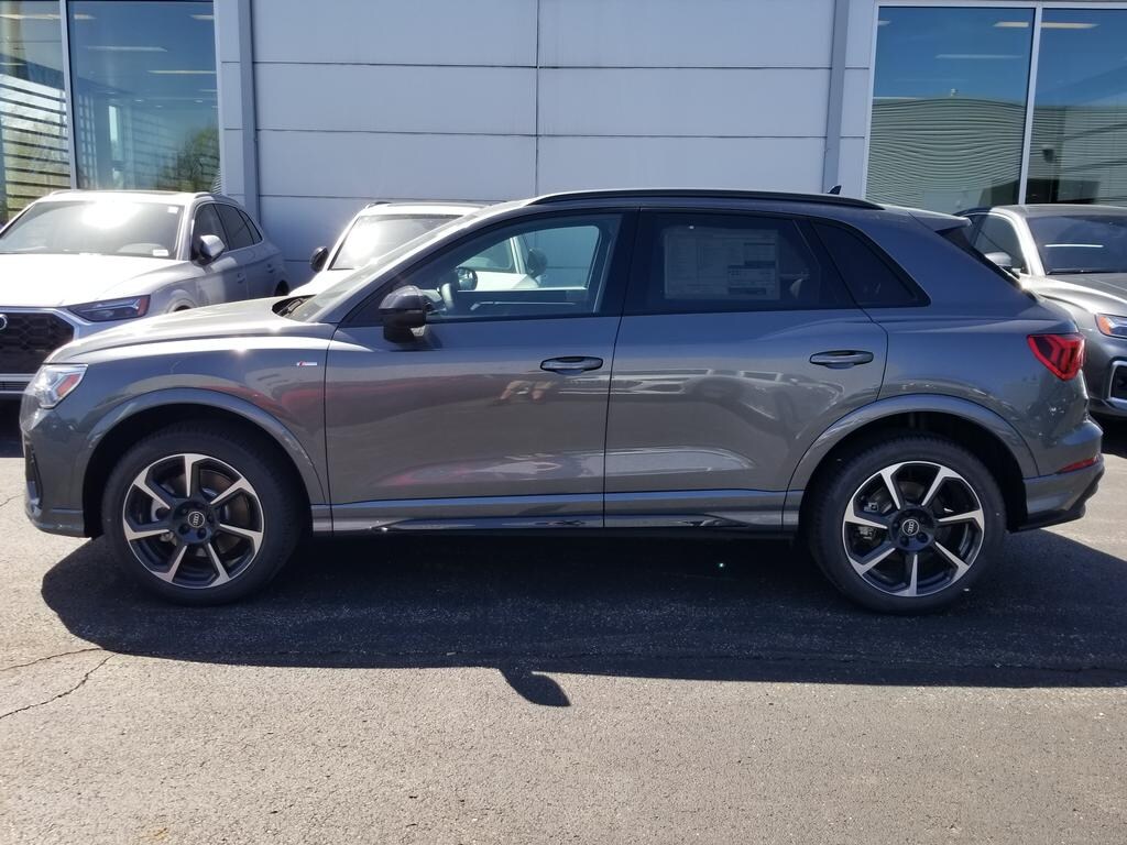 2025 Audi Q3 S line Premium Plus photo 2