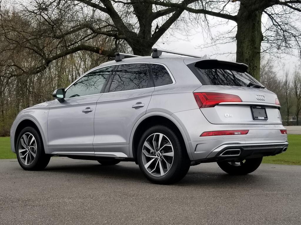 2022 Audi Q5 S line Premium 45 TFSI photo 3