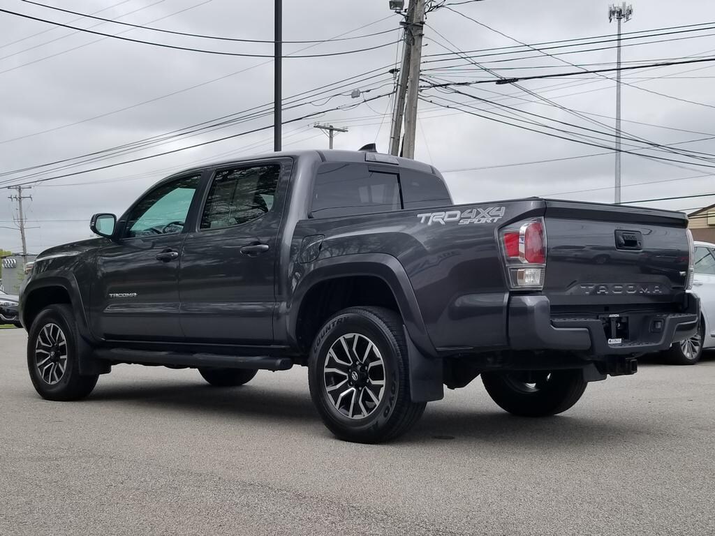 2022 Toyota Tacoma TRD Sport Double Cab photo 3