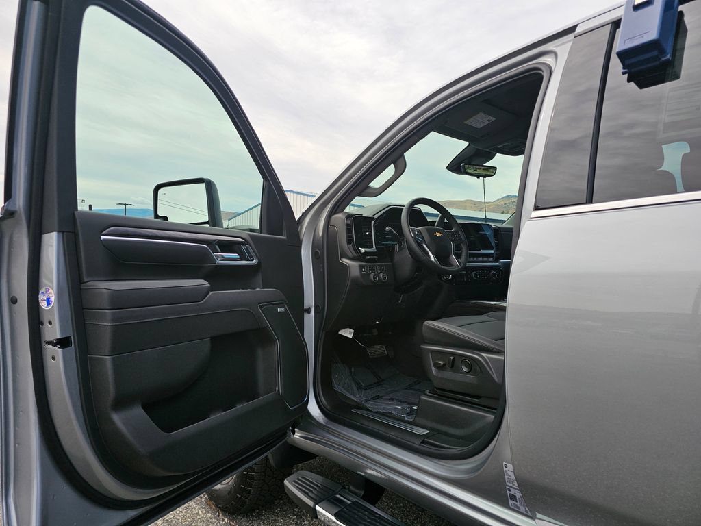 2026 Chevrolet Silverado 2500 HD LTZ - Photo 28
