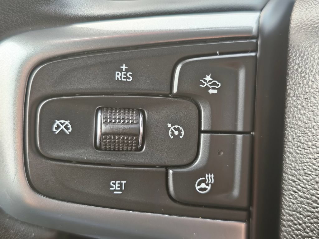 2023 Chevrolet Silverado 1500 LT - Photo 36