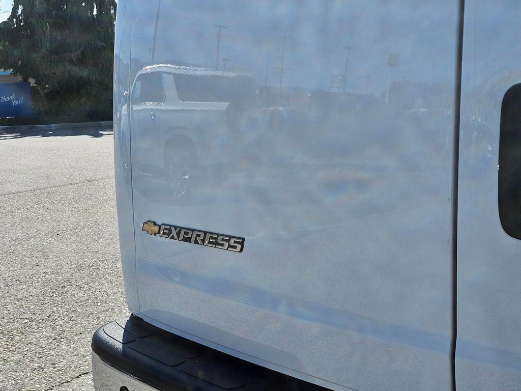2025 Chevrolet Express Cargo Work Van - Photo 23
