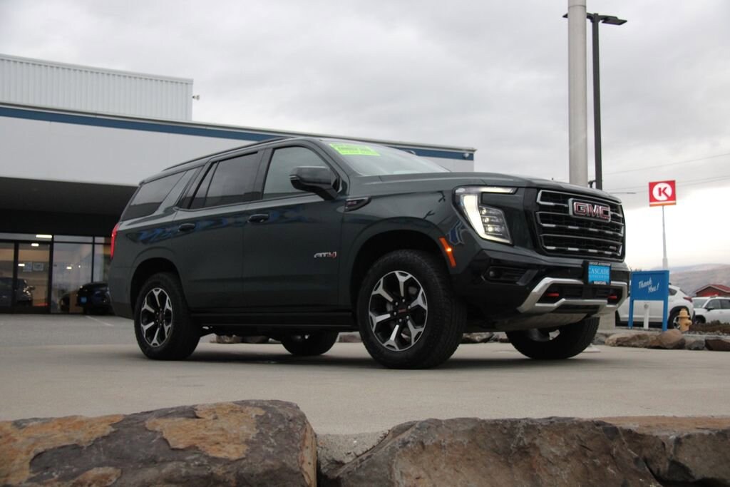 Used 2025 GMC Yukon AT4 SUV