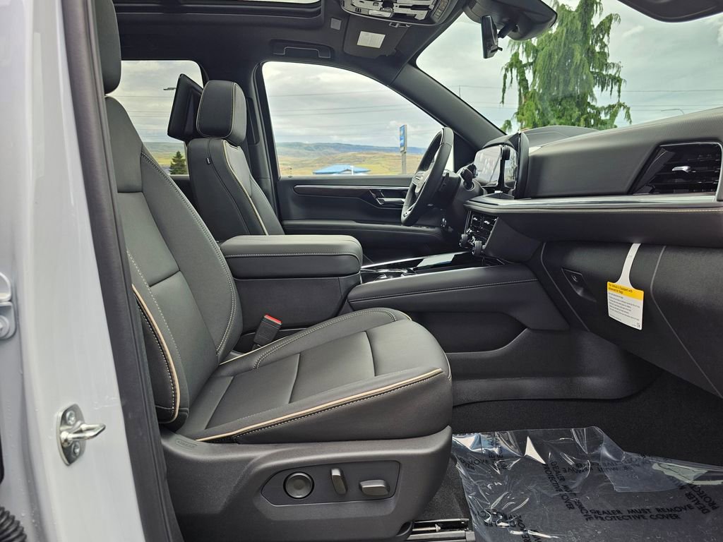 2026 Chevrolet Tahoe Premier - Photo 11